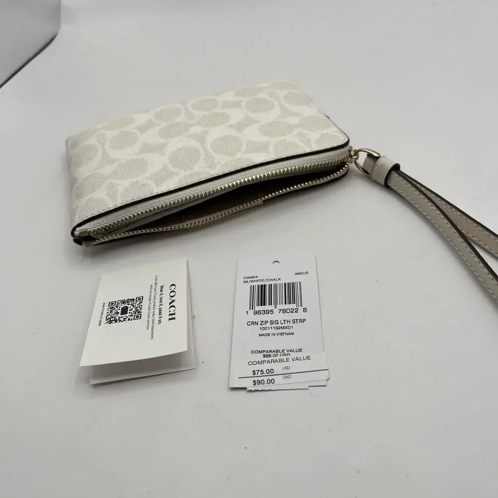 Coach wristlet wallet